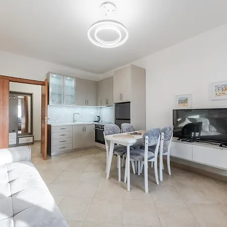 The Seaview Sanctuary By Ps Apartment Golem (Tirana)